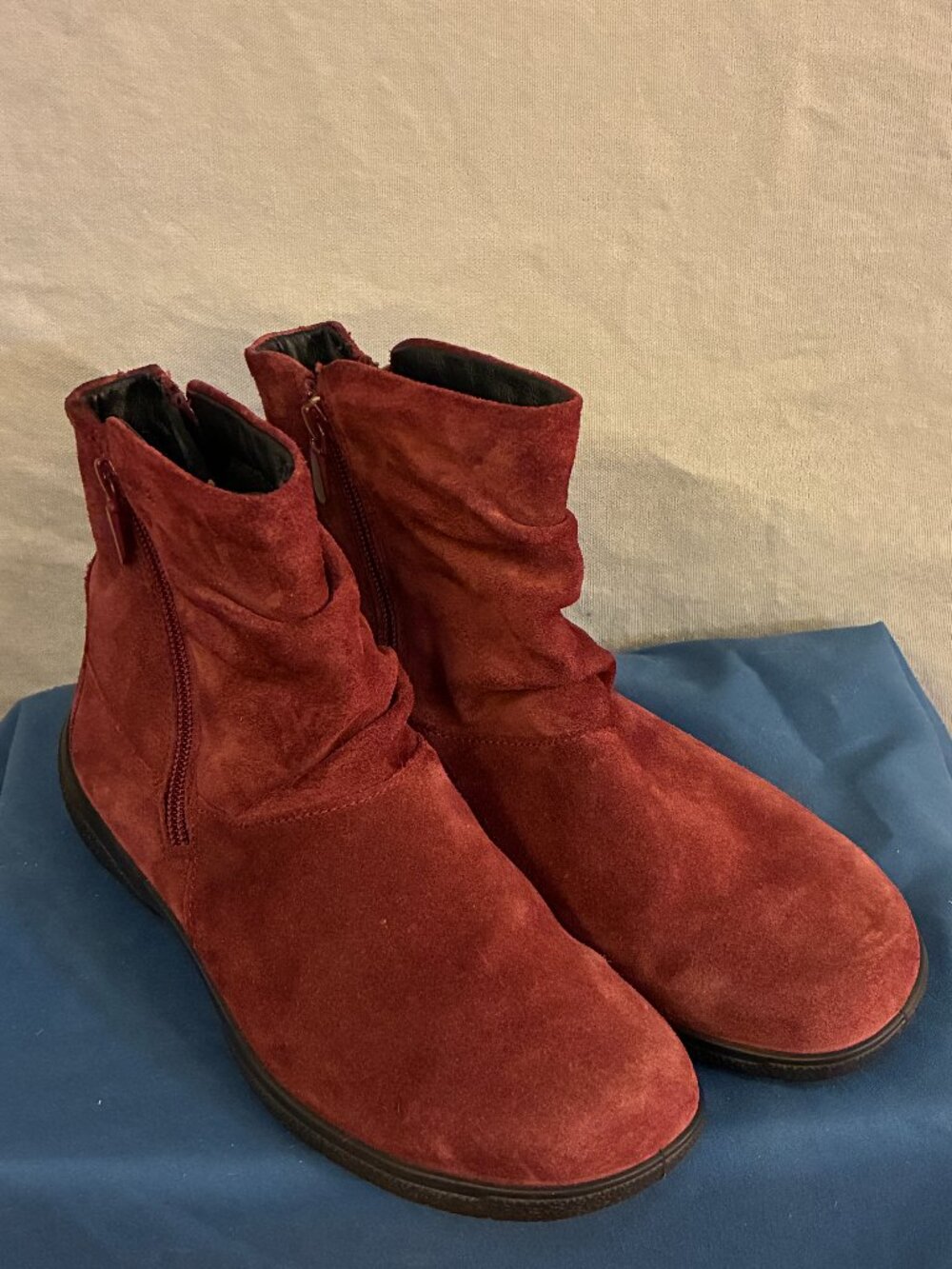 Hotter Women's Size 6.5 Whisper Ankle Boots Zip Suede Red Lines Boho Whimsigoth